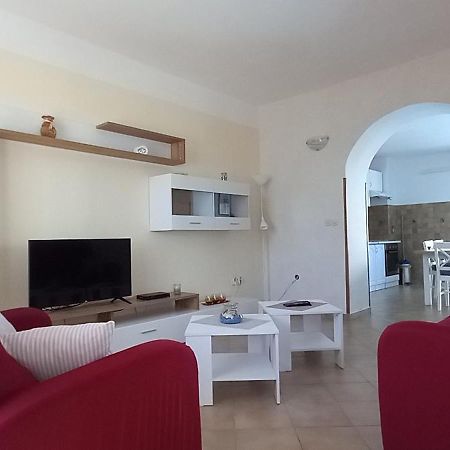 Holiday Home Latin Peruški Exteriör bild